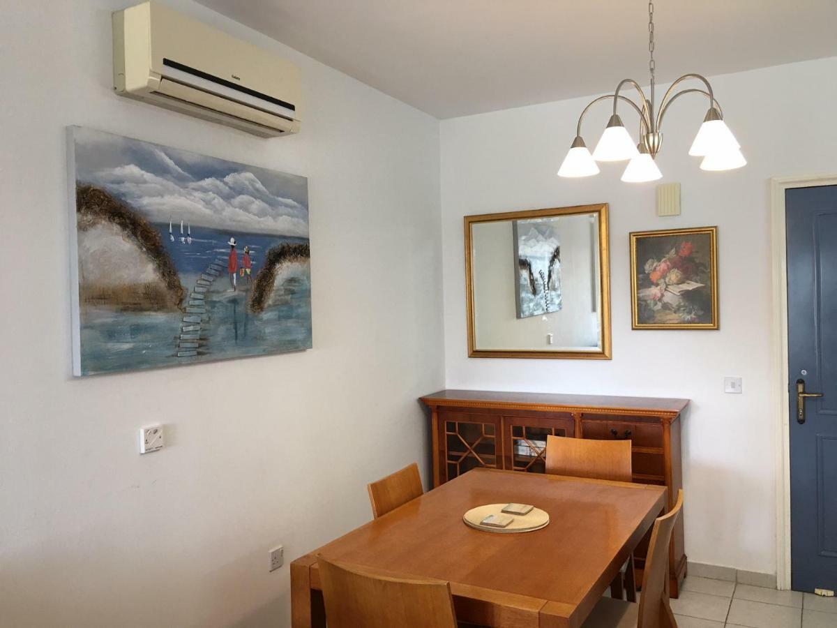 Limnaria Gardens - Modern 1 Bed, Walk To Beach & Shops Пафос Екстер'єр фото